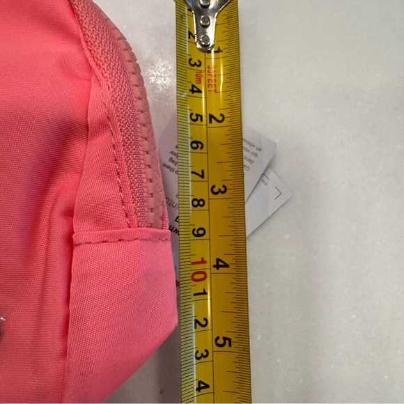 Lululemon Everywhere Belt Bag pink NWT Adjustable Strap - Picture 10 of 11